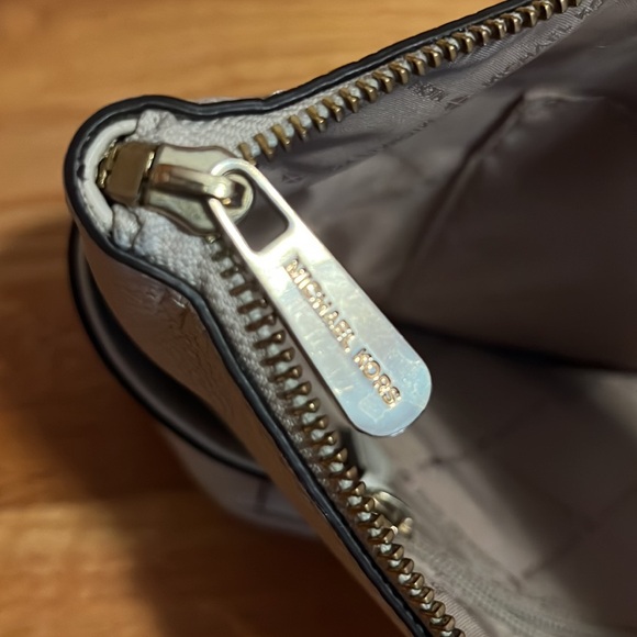 Michael Kors Leather Tote Bag - Picture 12 of 12